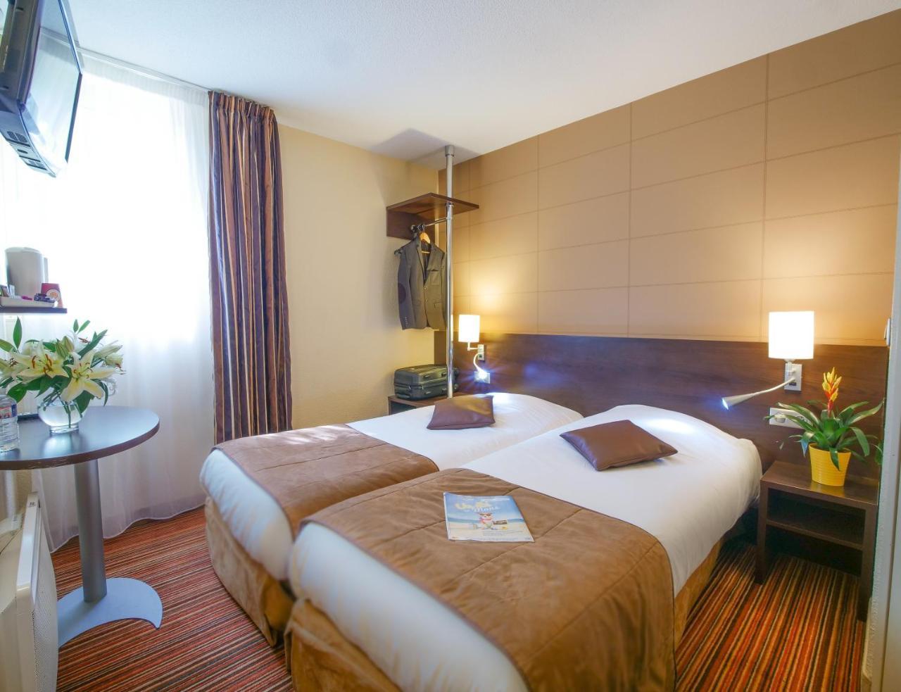 Hotel Inn Design Resto Novo อาล็องซง ภายนอก รูปภาพ